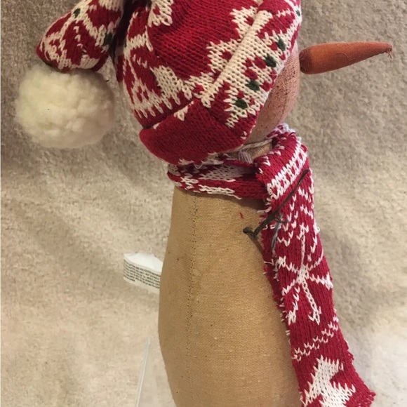Odie The Snowman Honey and Me Nordic Hat and Scarf 11”h - Picture 3 of 6